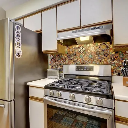 Pooler Travelers Retreat I - Entire House - Villa